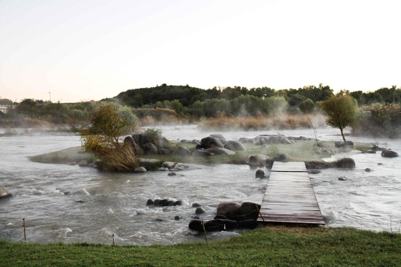 Ikaia River Lodge Keimoes エクステリア 写真